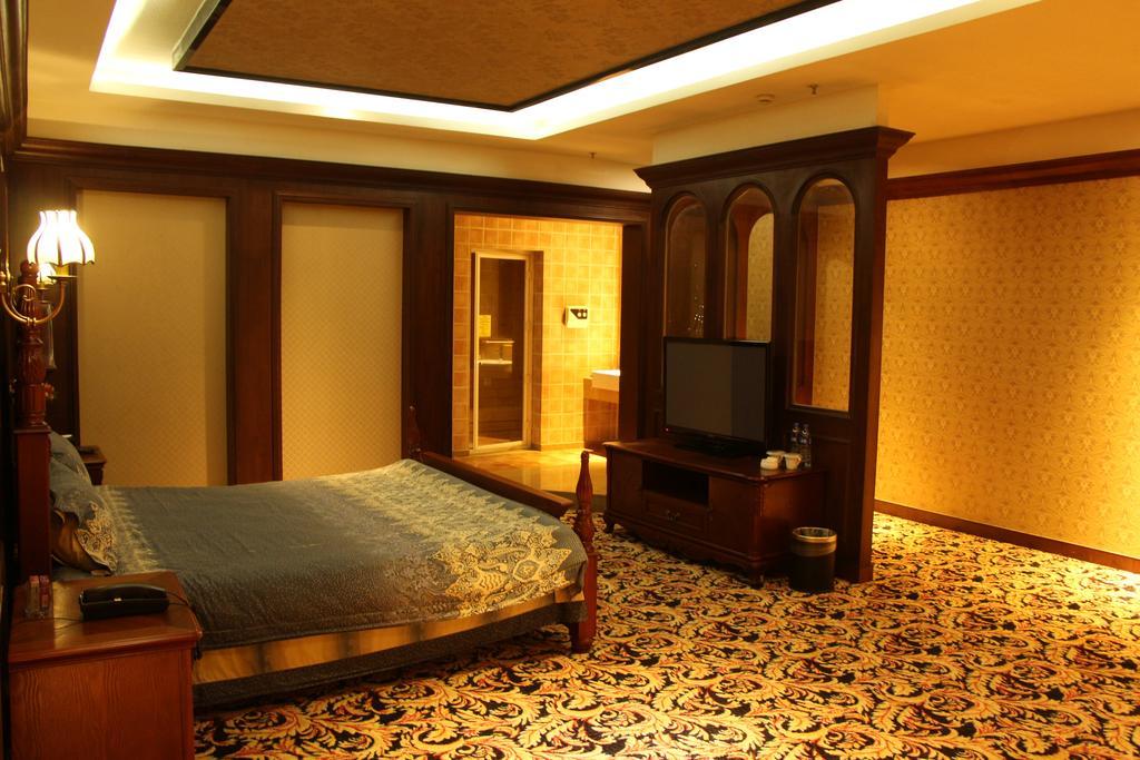 Zhuhai Rongfeng Hotel Esterno foto