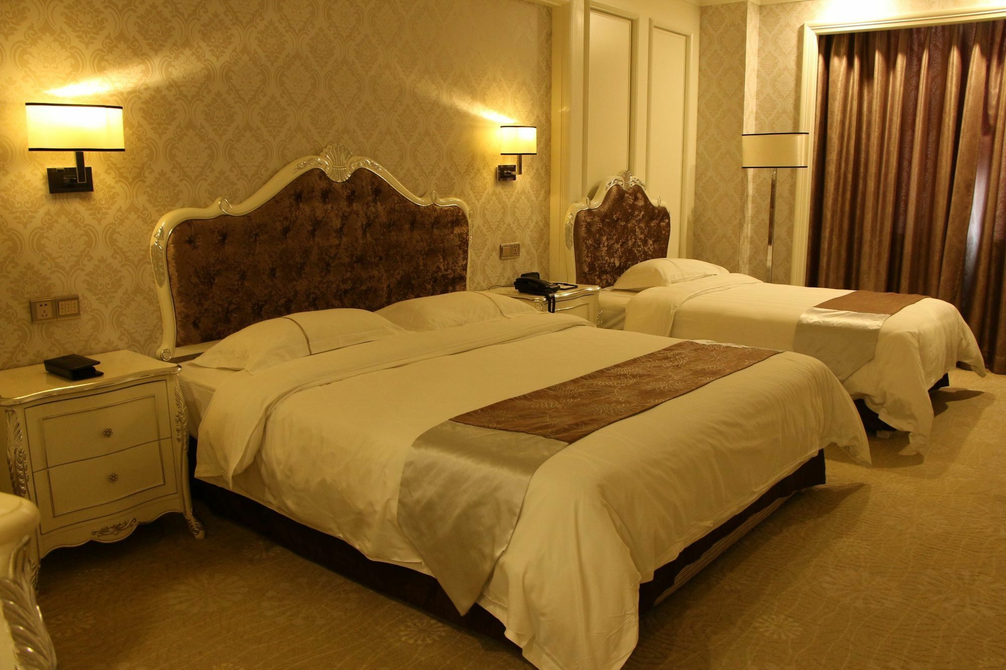 Zhuhai Rongfeng Hotel Esterno foto